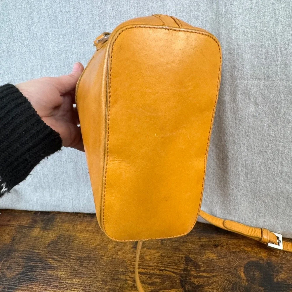 Hobo International Crossbody Bag Womens Small Mustard Leather Zip Top Purse